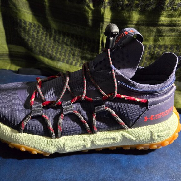 Under Armour HOVR Men's Track Shoes - Picture 3 of 9